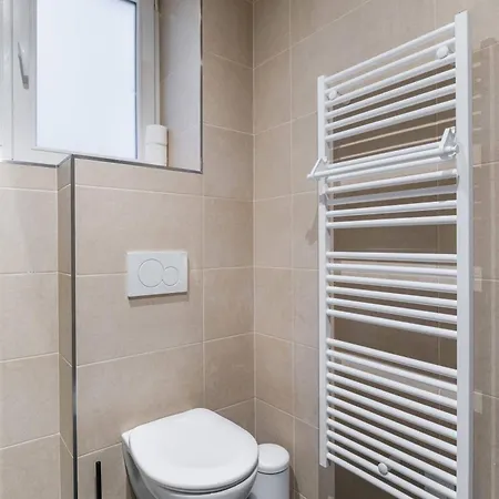 Refait A Neuf Montmartre - 18 - 2p - Flat-guest Apartment
