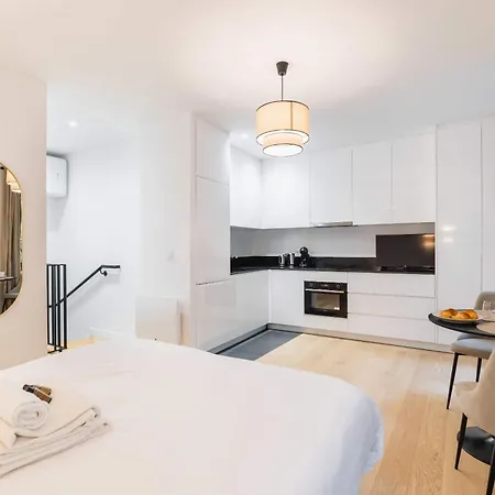 Apartment Refait A Neuf Montmartre - 18 - 2p - Flat-guest Paris
